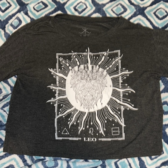 Earthbound Gray Leo Graphic Tee - Picture 3 of 5